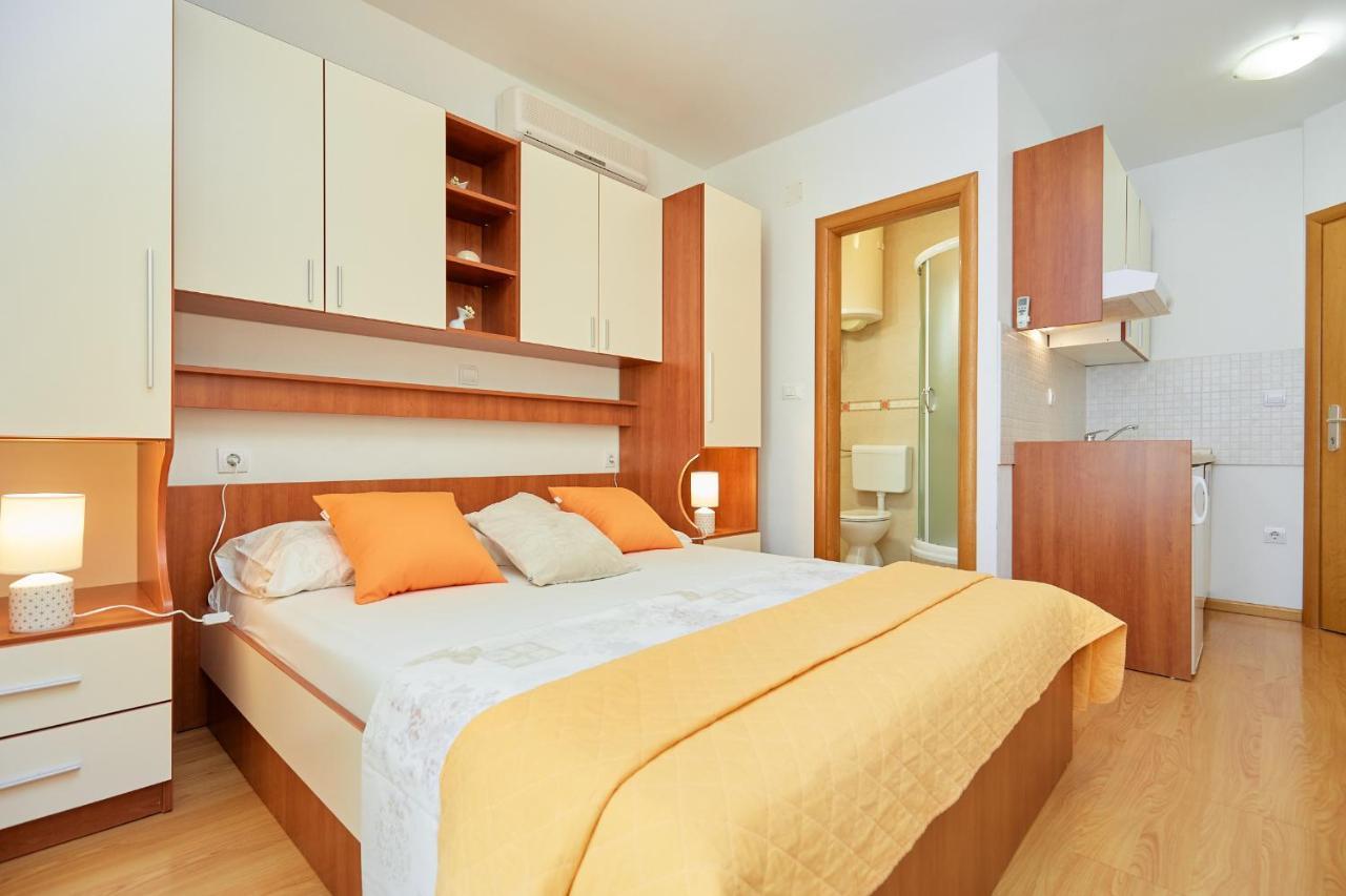 Apartments Zelic Tucepi Room photo