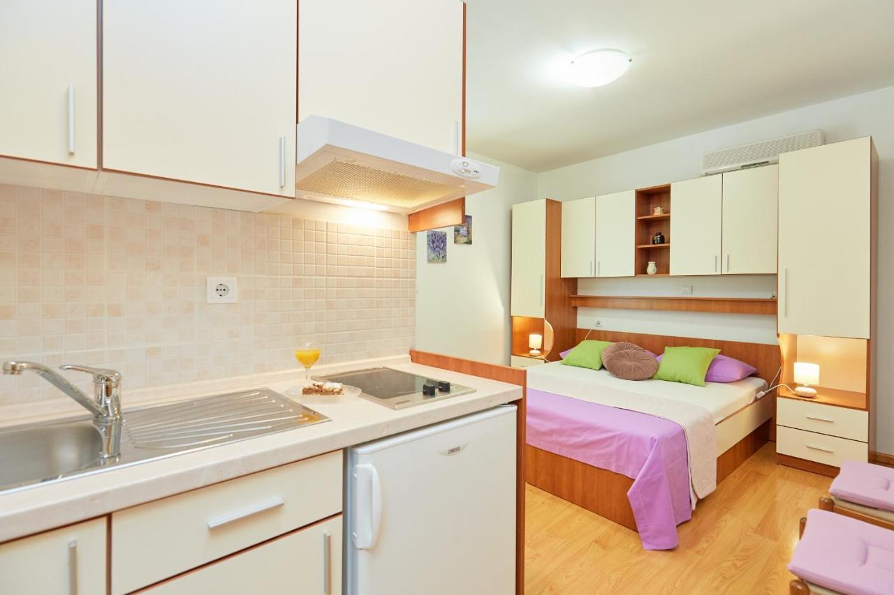 Apartments Zelic Tucepi Room photo