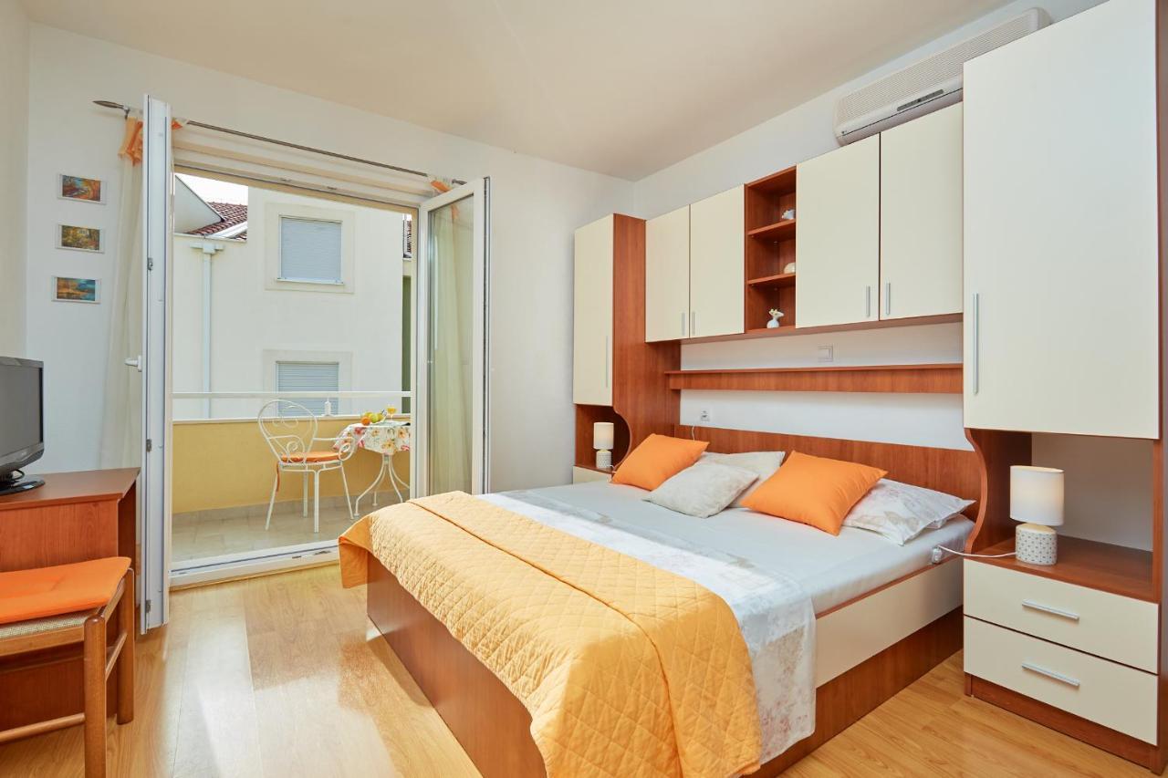 Apartments Zelic Tucepi Exterior photo