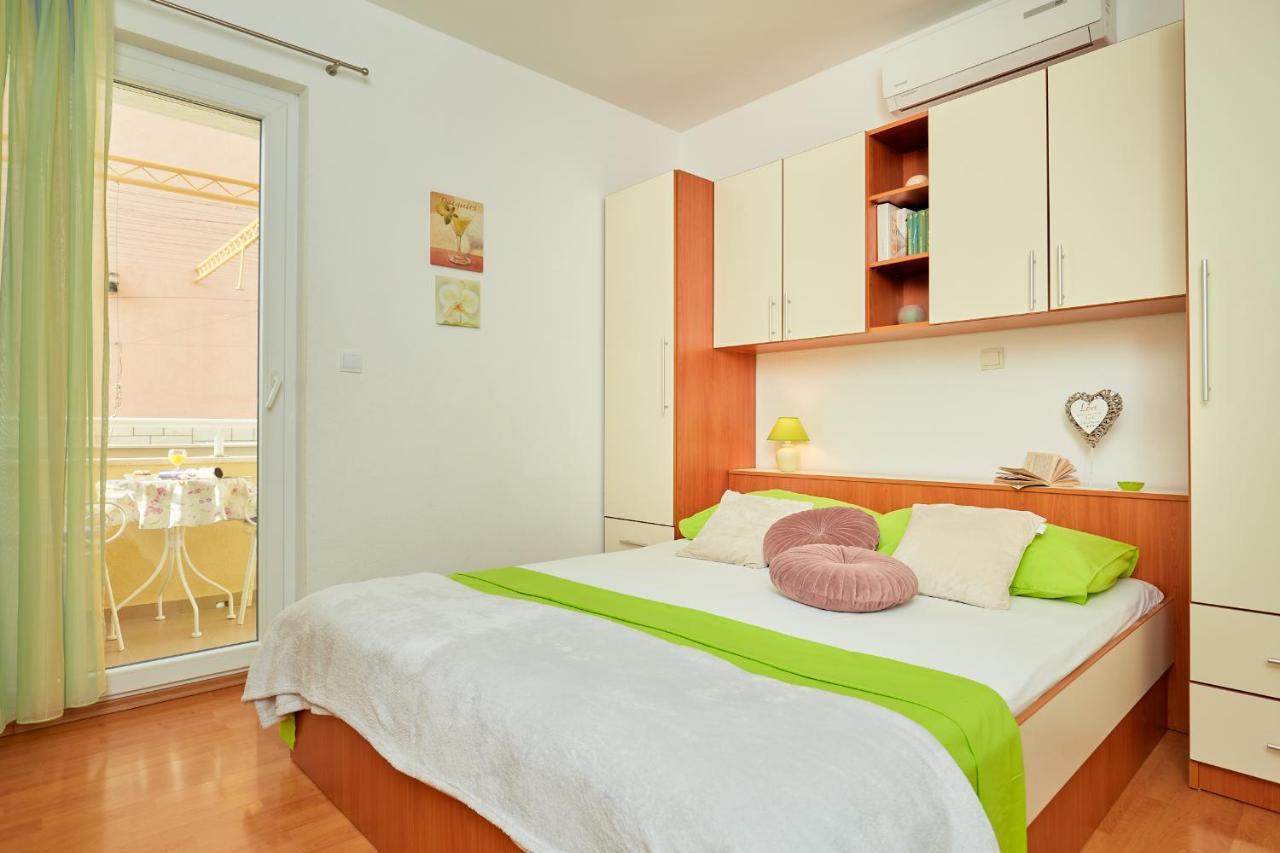 Apartments Zelic Tucepi Exterior photo